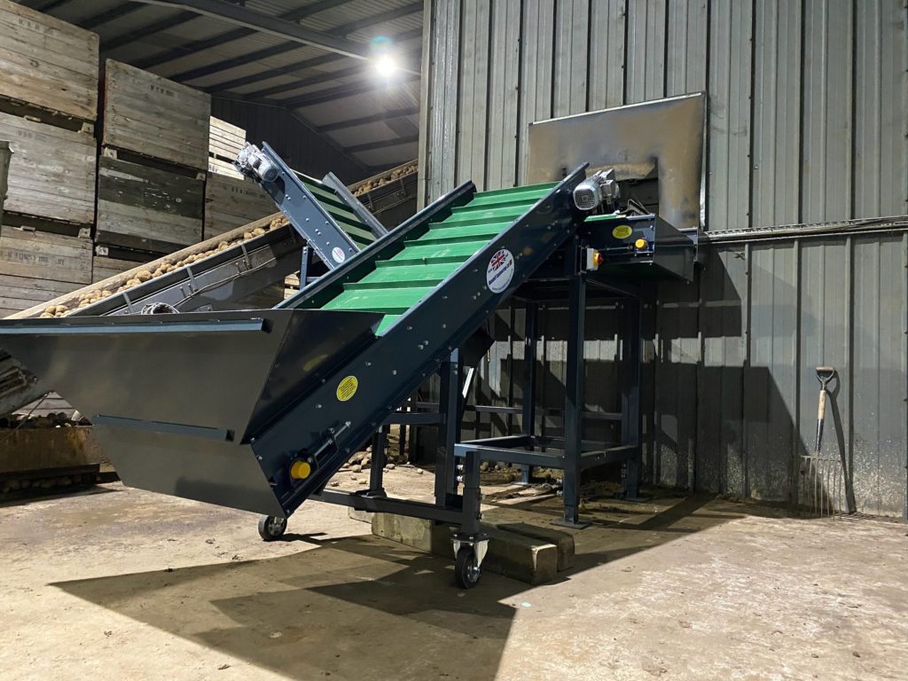 Conveyor for potatoes